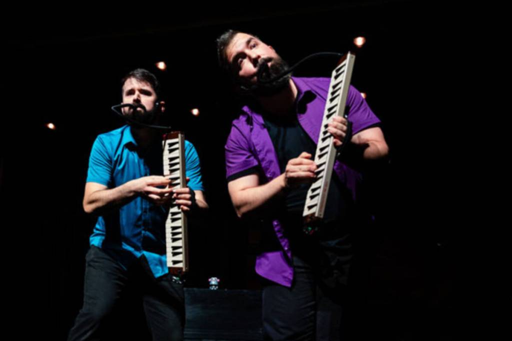 Piano duo to serenade Sidney with iconic Canadian music